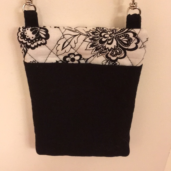 Purse - monogramed with a T - Picture 3 of 3